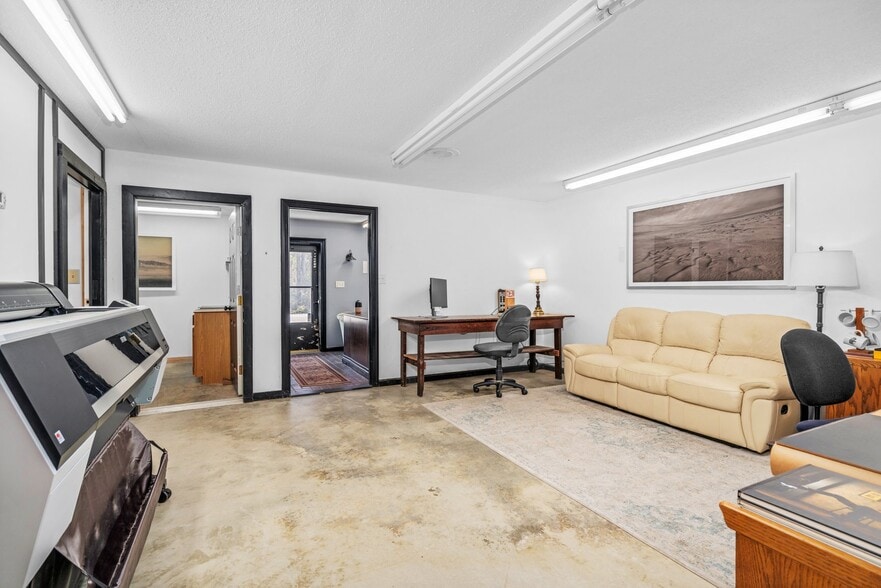 More Photos Of 323 Trevathan St, Rocky Mount Freestanding For Sale