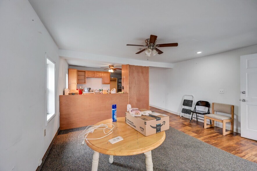 More Photos Of , Scranton General Retail For Sale