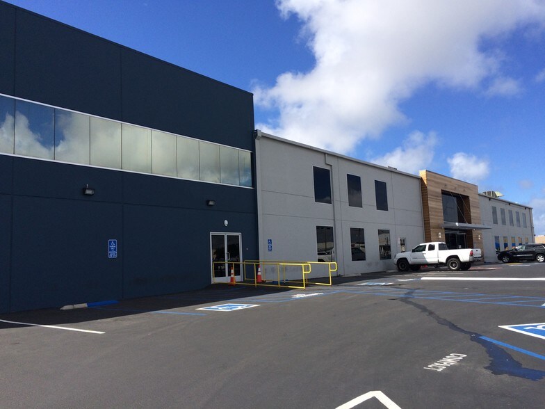 More Photos Of 2727 Kurtz St, San Diego Research And Development For Lease