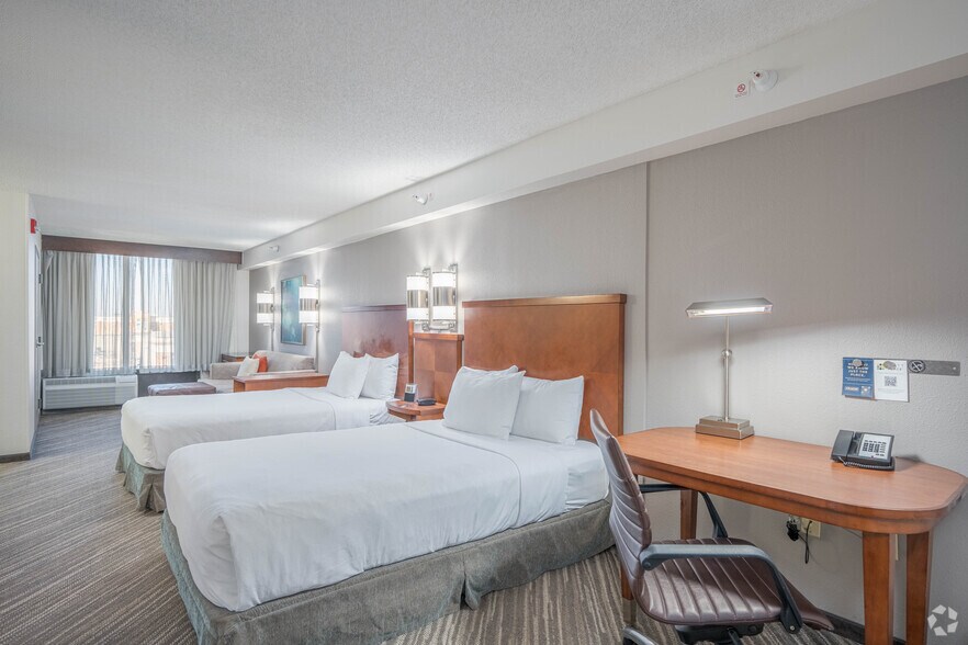 More Photos Of 7800 International Dr, Bloomington Hotel For Sale