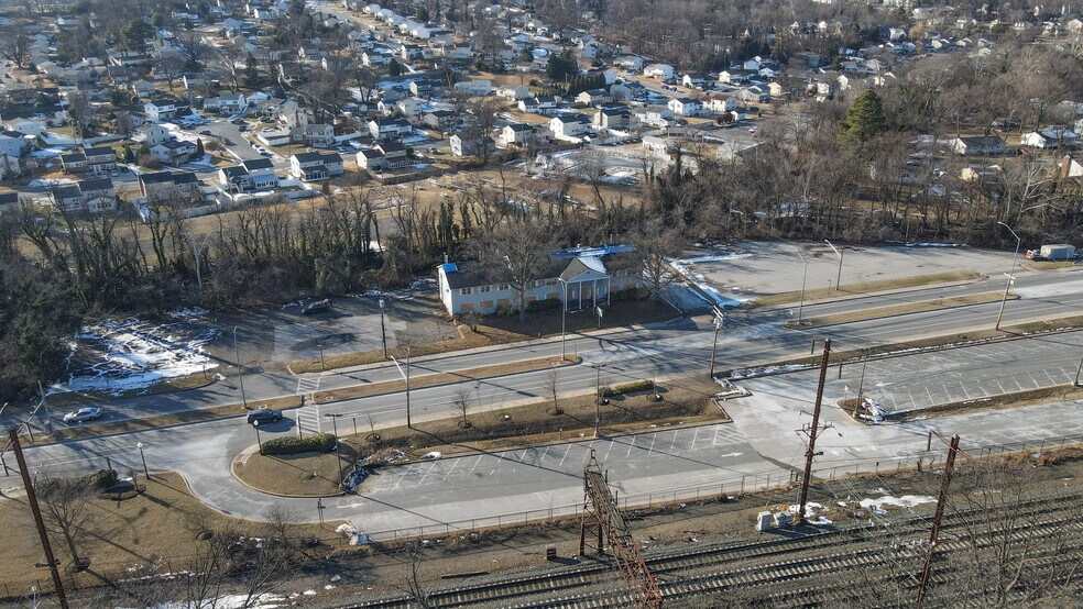 More Photos Of 5820 Southwestern Blvd, Halethorpe Flex For Sale