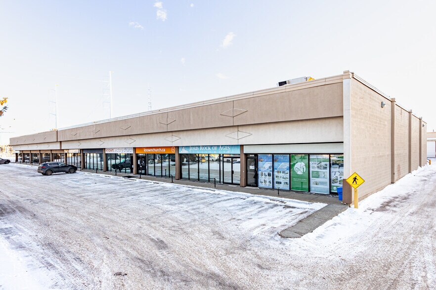 More Photos Of 10441-10459 172 St NW, Edmonton Flex For Lease