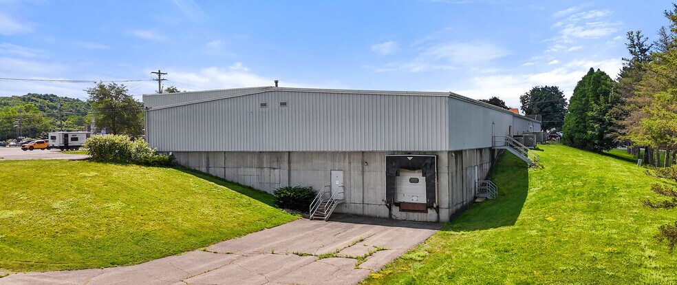 More Photos Of 3505 West Rd, Cortland Freestanding For Lease