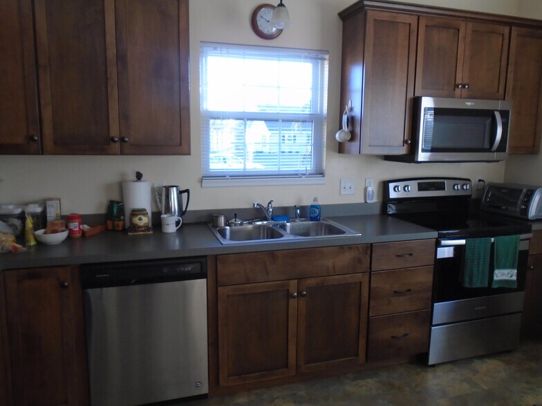 More Photos Of 11 Alisha Ln, Columbiana Apartments For Sale