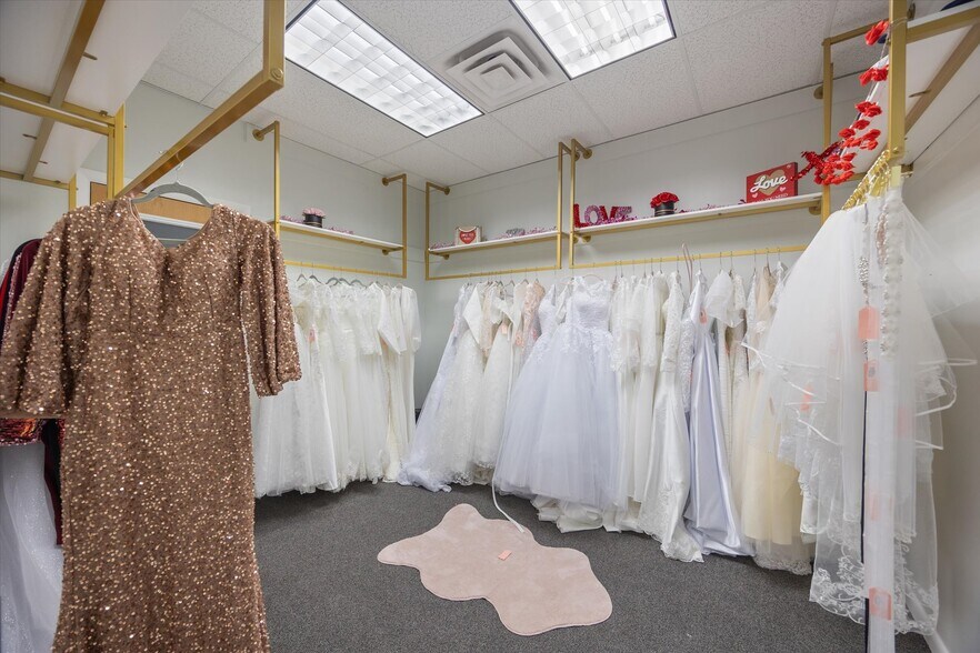 More Photos Of 750 S Main St, Bountiful Loft Creative Space For Lease