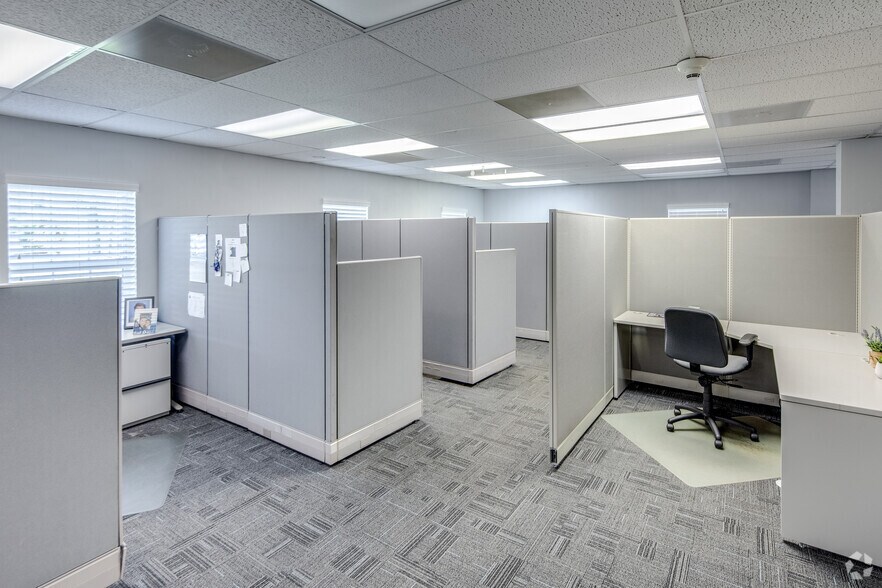 More Photos Of 5639 Hansel Ave, Orlando Medical For Lease