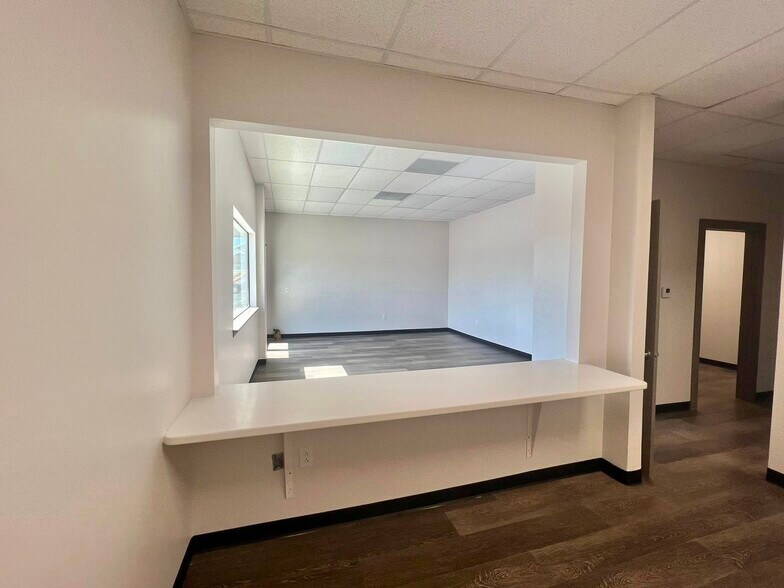 More Photos Of 600 E Amber St, San Antonio Medical For Lease