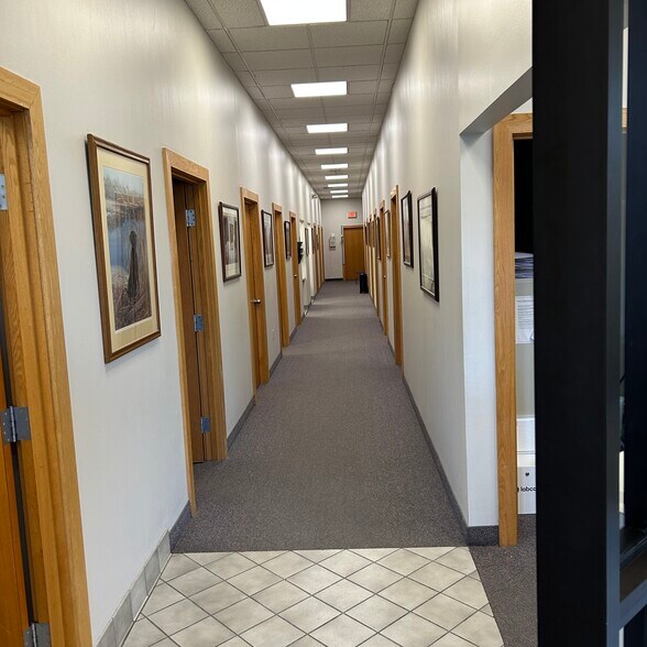 More Photos Of 200 N Main St, East Longmeadow Loft Creative Space For Lease