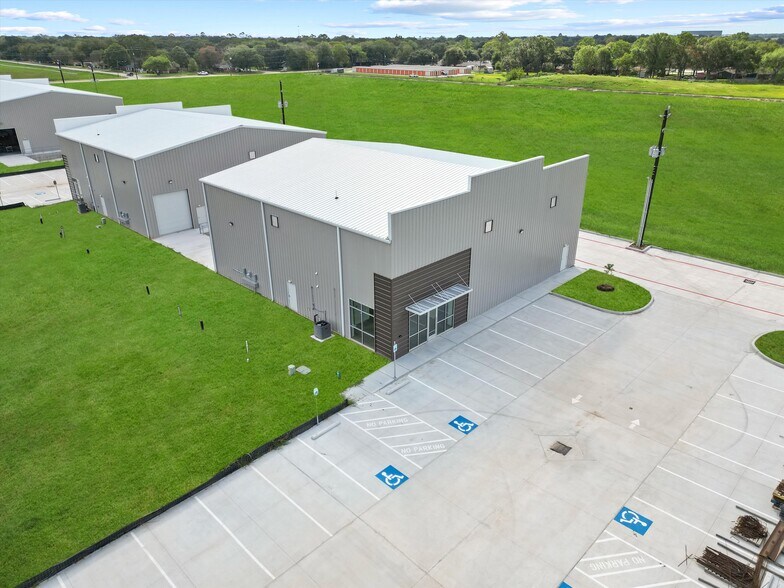 More Photos Of 2051 Bose St, Rosenberg Industrial For Sale