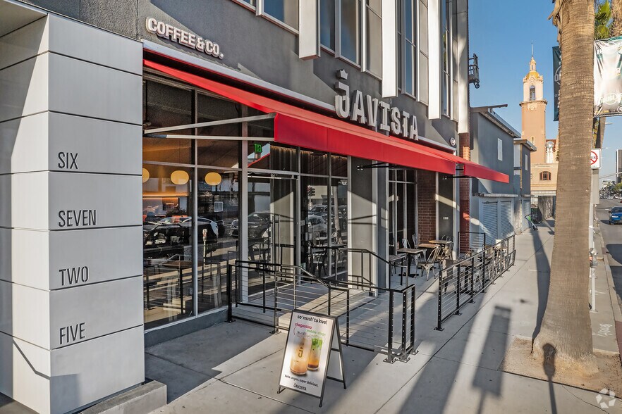 More Photos Of 6725 W Sunset Blvd, Los Angeles Office For Lease