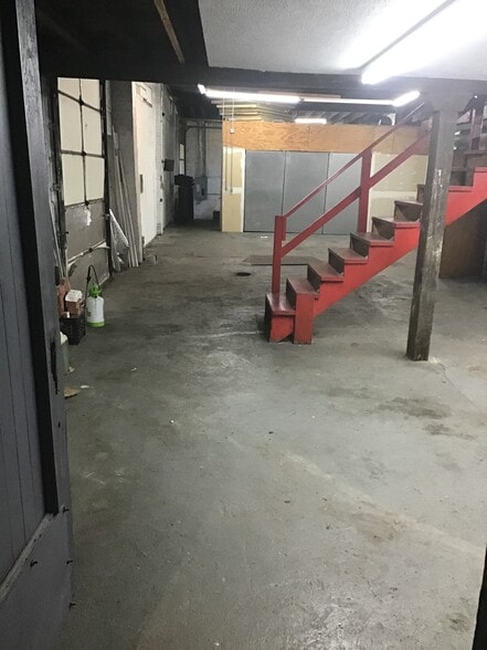 More Photos Of 3125 Park Ave, Saint Louis Warehouse For Lease