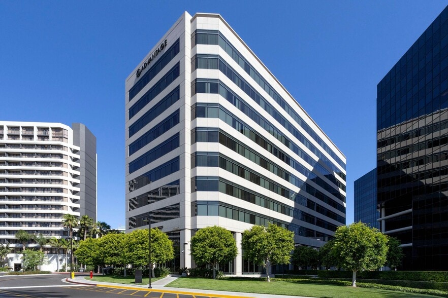 More Photos Of 18100 Von Karman Ave, Irvine Unknown For Lease