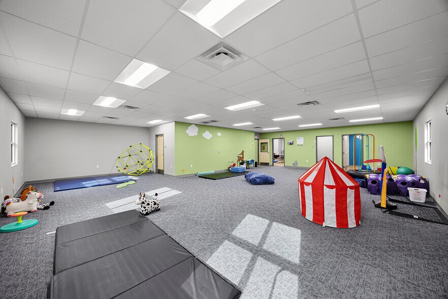 More Photos Of 68 Exeter Rd, Jackson Medical For Lease