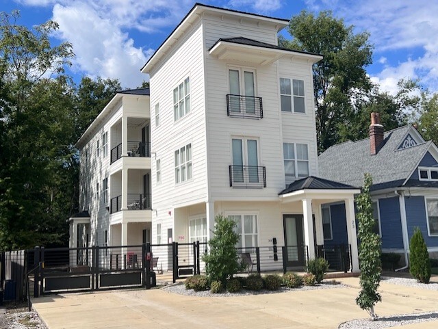 Primary Photo Of 23 S Morrison St, Memphis Multifamily For Sale