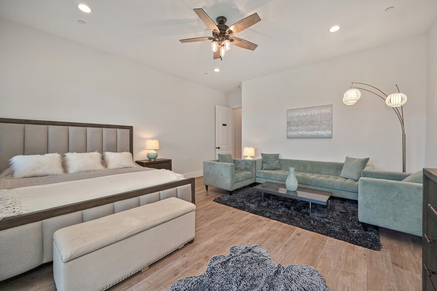 More Photos Of 3800 Loray Ln, Auburn Healthcare For Sale