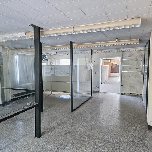 More Photos Of 350 Center St, Grayslake Warehouse For Sale