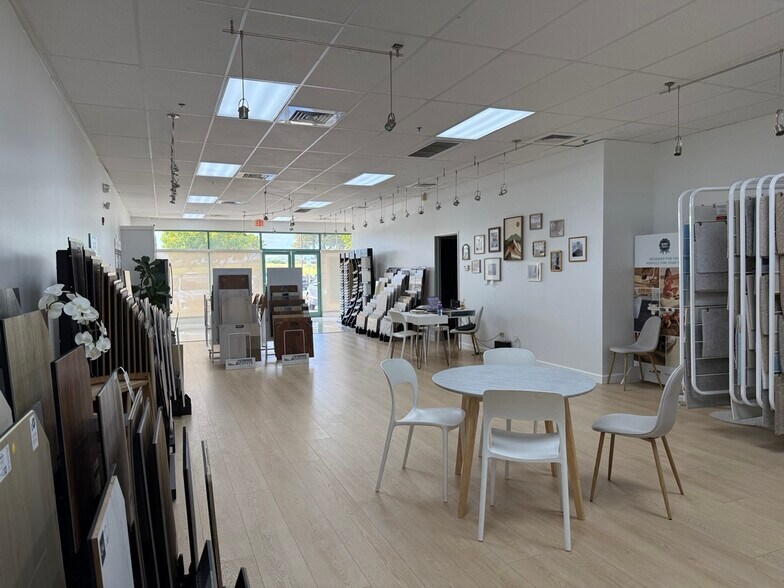 More Photos Of 480 Kamokila Blvd, Kapolei Freestanding For Lease