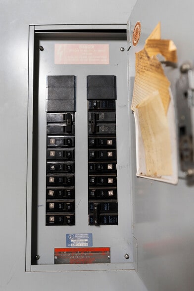 More Photos Of 112 Old Mill Rd, Cartersville Research And Development For Sale