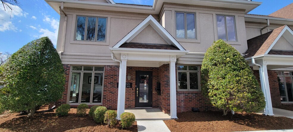 More Photos Of 6511 Glenridge Park Pl, Louisville Loft Creative Space For Sale