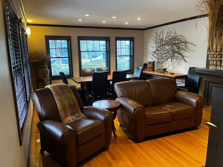 More Photos Of 725 NW Broadway St, Bend Office For Lease