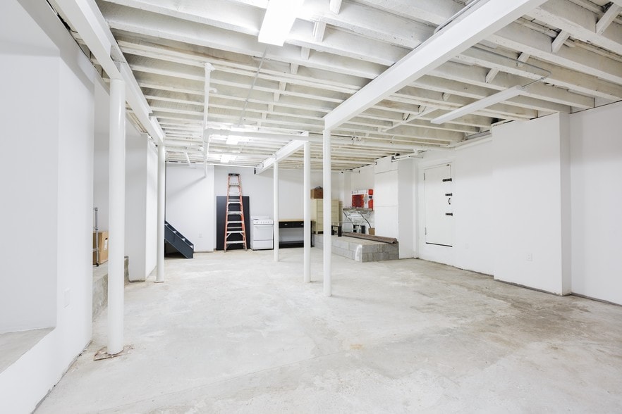 More Photos Of 91 Allen St, New York Apartments For Lease