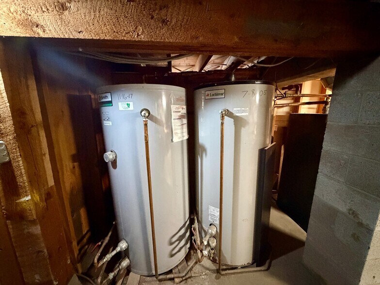 More Photos Of 210 N Main St, Deer Lodge Hotel For Sale