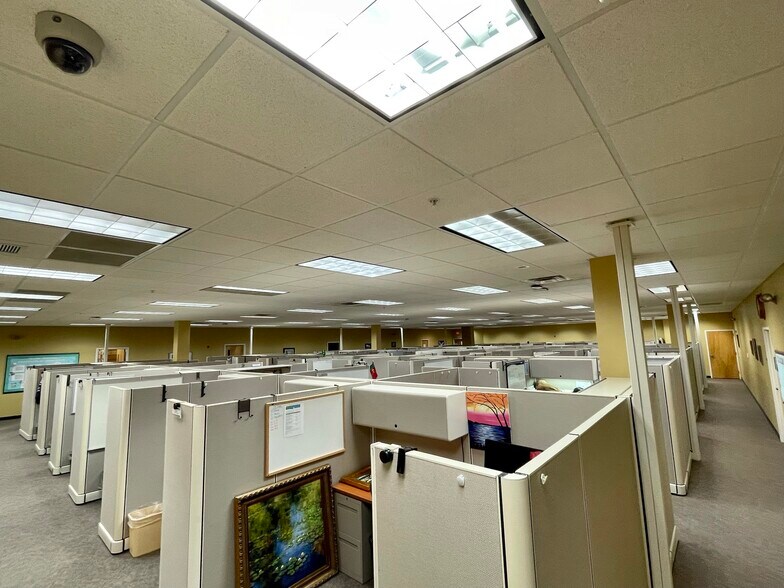 More Photos Of 45 Commerce Dr, Augusta Office For Lease