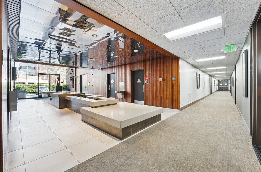 More Photos Of 2107 N Broadway, Santa Ana Loft Creative Space For Sale