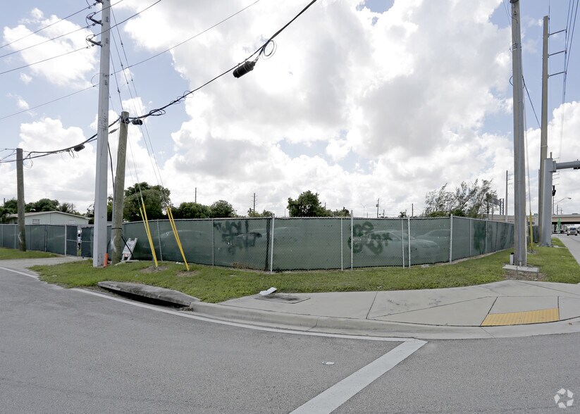 More Photos Of 7600 W Flagler St, Miami Land For Sale