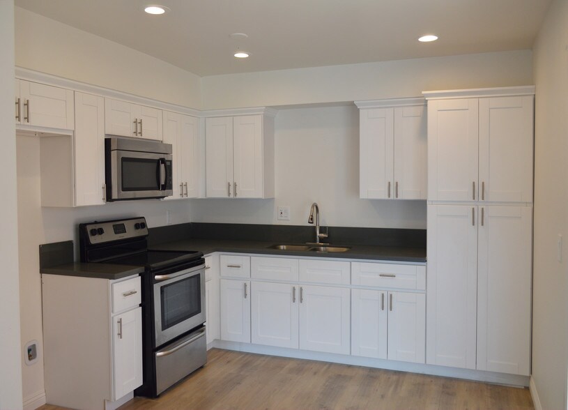 More Photos Of 2117 Teri Pl, Fullerton Apartments For Sale