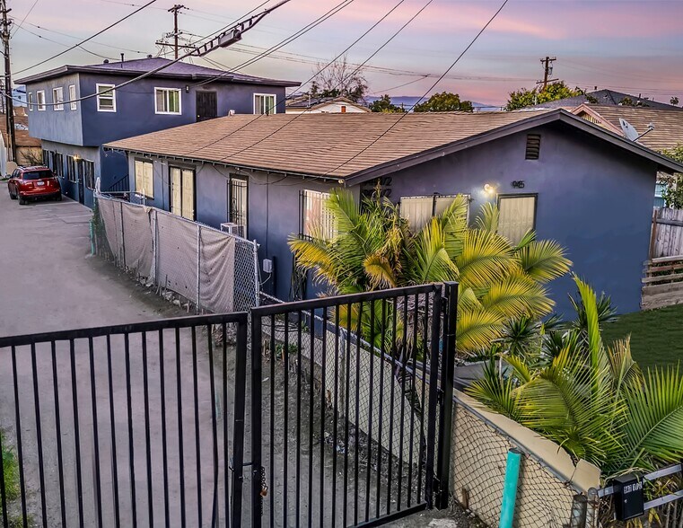 More Photos Of 945 W 76th St, Los Angeles Apartments For Sale