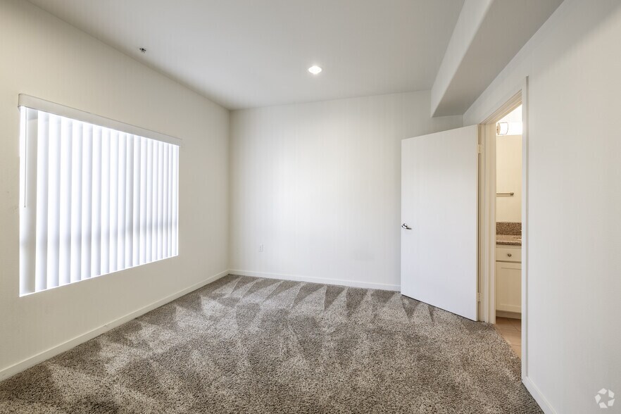 More Photos Of 401 S Grand View St, Los Angeles Apartments For Sale