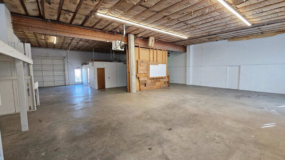 More Photos Of 12100 W 52nd Ave, Wheat Ridge Warehouse For Lease