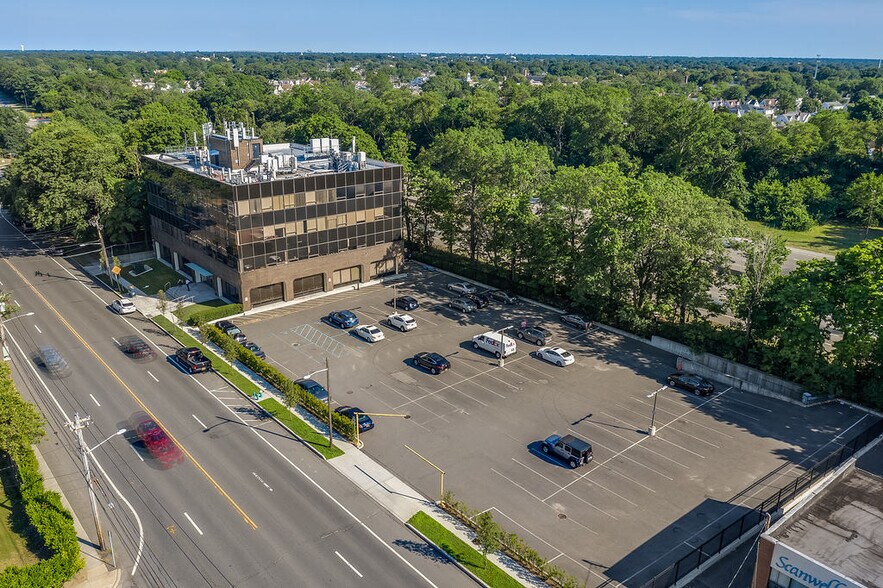 More Photos Of 1975 Linden Blvd, Elmont Medical For Lease