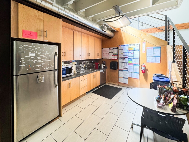 More Photos Of 1458 Howard St, San Francisco Flex For Lease