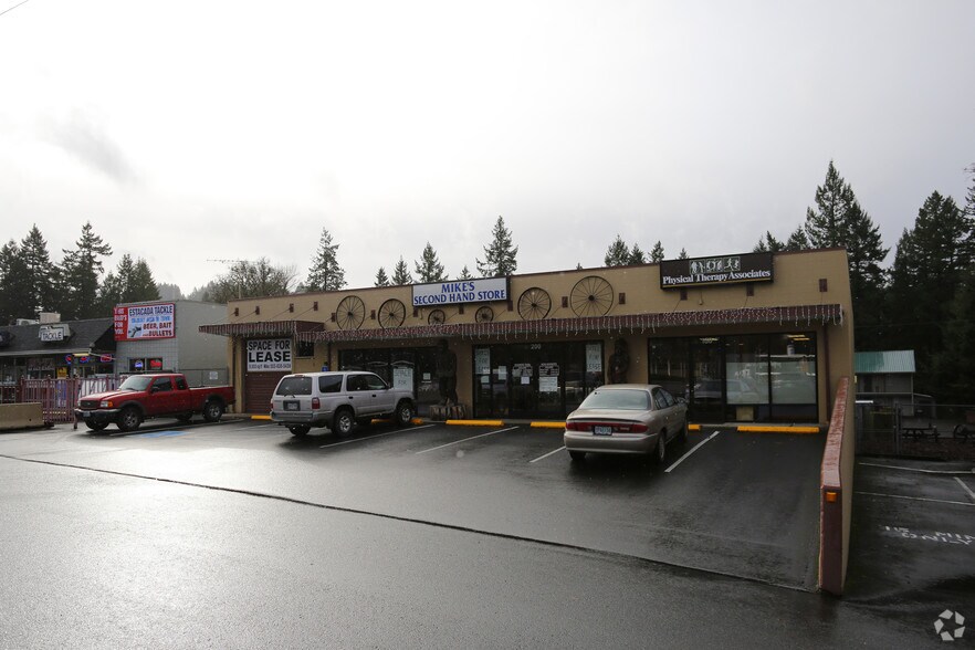 More Photos Of 145 SE Larch Rd, Estacada General Retail For Lease