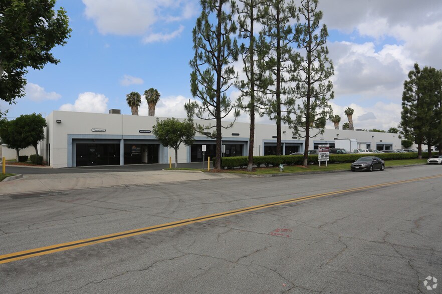 Primary Photo Of 1300 Pioneer St, Brea Warehouse For Lease