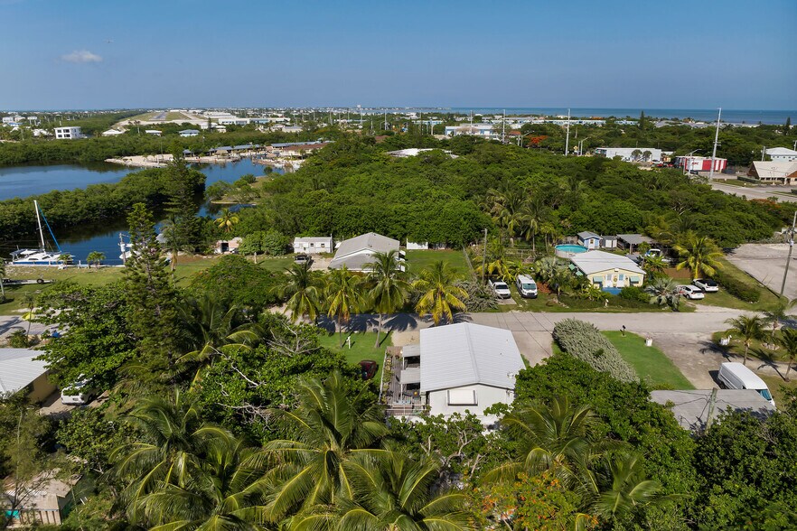 More Photos Of 329 63rd Court Gulf, Marathon Apartments For Sale