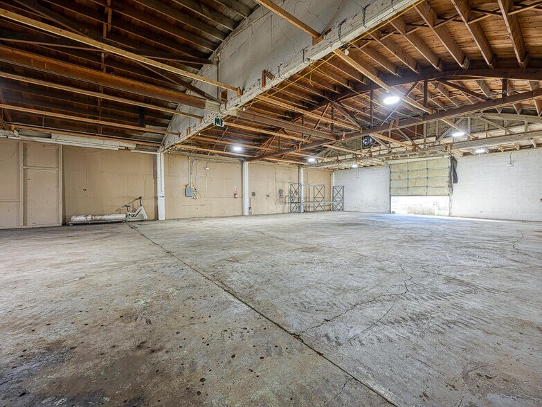 More Photos Of 310 Market St, Klamath Falls Warehouse For Sale