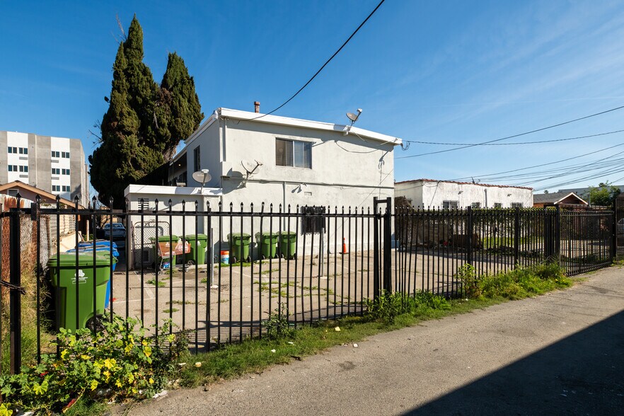 More Photos Of 732 W 76th St, Los Angeles Apartments For Sale