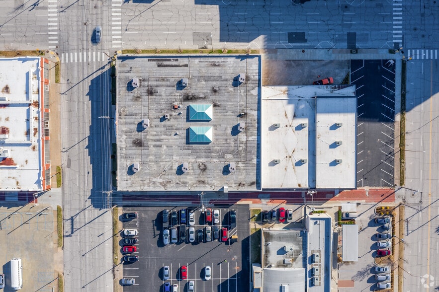 More Photos Of 220 E 8th St, Tulsa Office For Lease