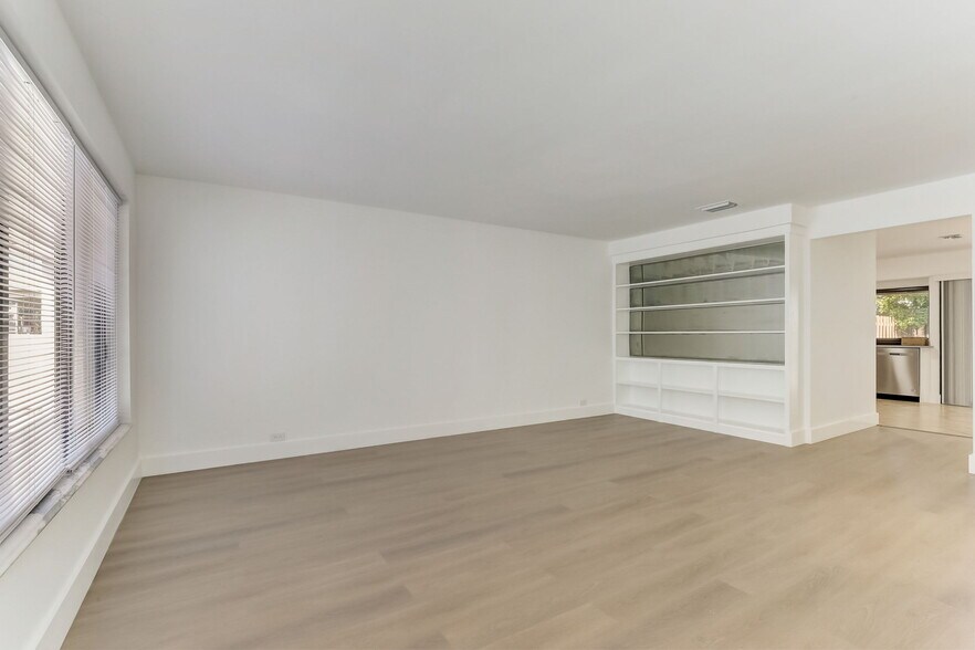 More Photos Of 2121 NE 51st Ct, Fort Lauderdale Apartments For Sale