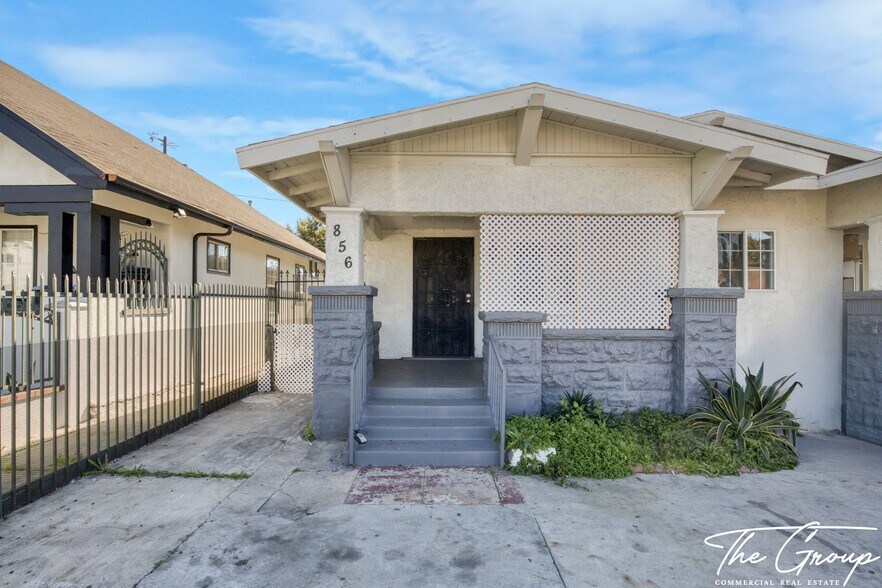 More Photos Of 856 W 47th St, Los Angeles Multifamily For Sale