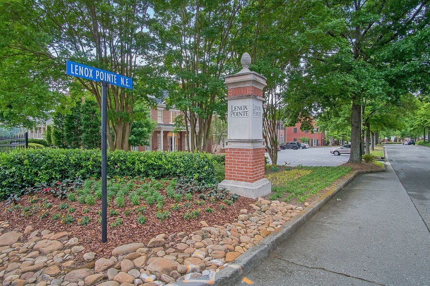 More Photos Of 30 NE Lenox Pointe, Atlanta Office For Lease