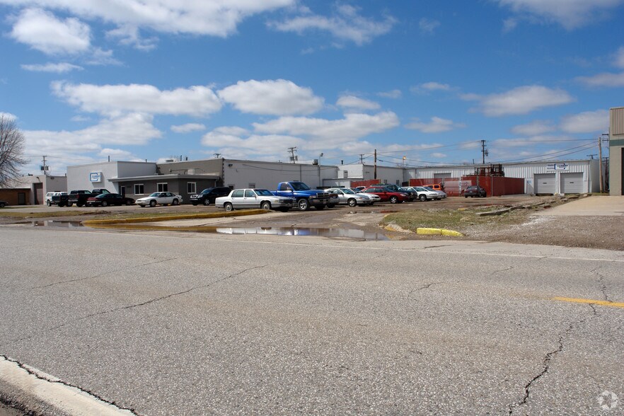 Primary Photo Of 41135 Irwin Dr, Harrison Township Warehouse For Sale