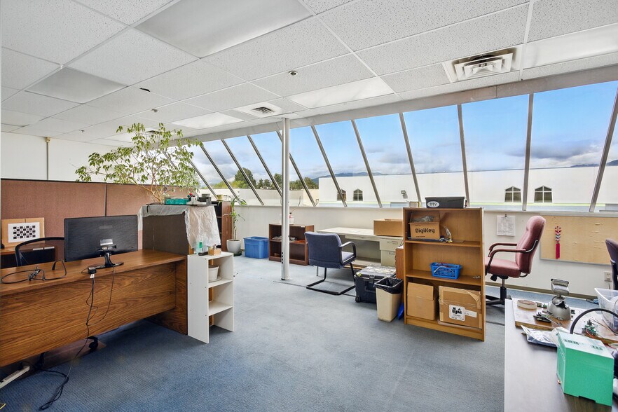 More Photos Of 1734 Broadway St, Port Coquitlam Industrial For Sale