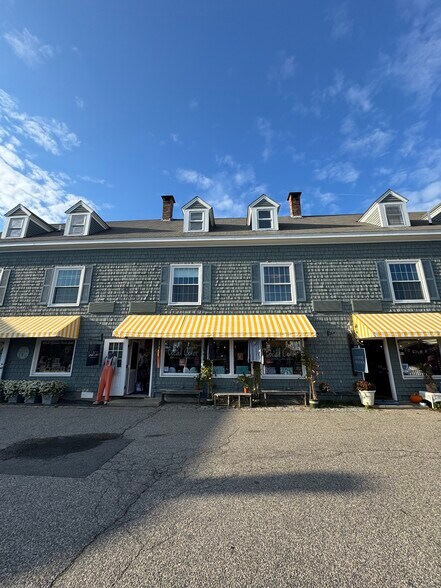 More Photos Of 30 Dock Square Sq, Kennebunkport Storefront For Sale