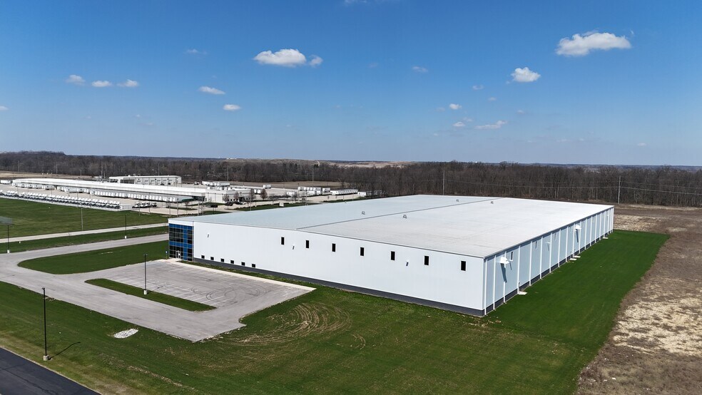 More Photos Of 8645 Aviation Dr, Fort Wayne Warehouse For Sale