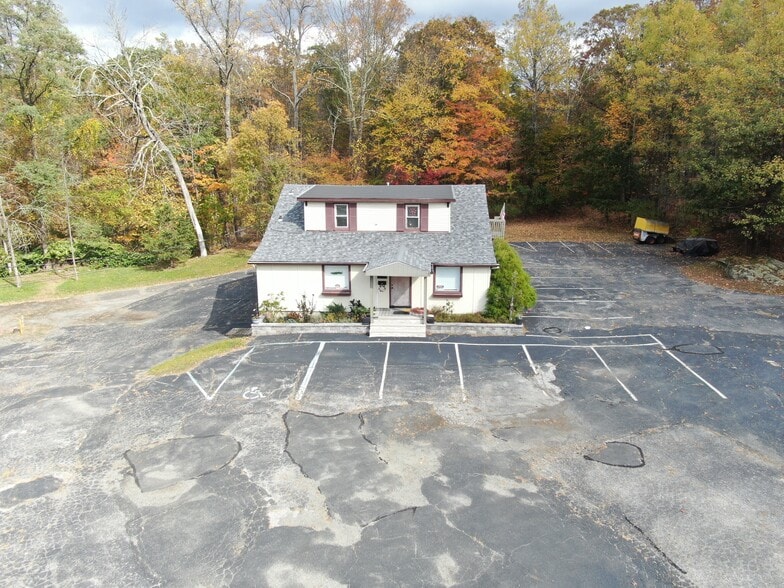 More Photos Of 409 Woodport Rd, Sparta Freestanding For Sale