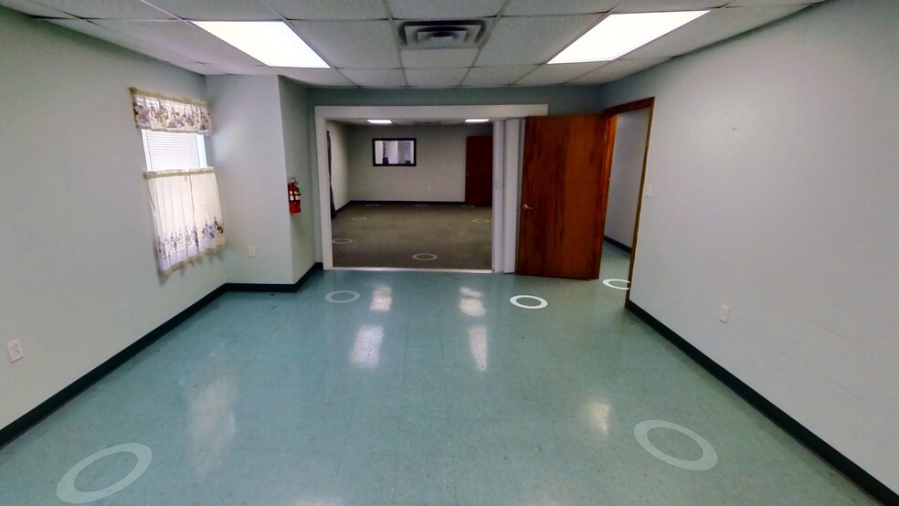 More Photos Of 3002 Jean Lafitte Pky, Chalmette Medical For Sale